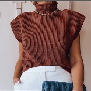 Zara shoulder pad knit top